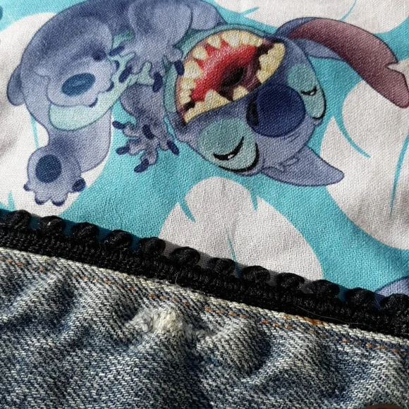 Levis Lilo Stitch Jean Jacket XS - Picture 8 of 17